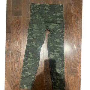 Camo spanx leggings